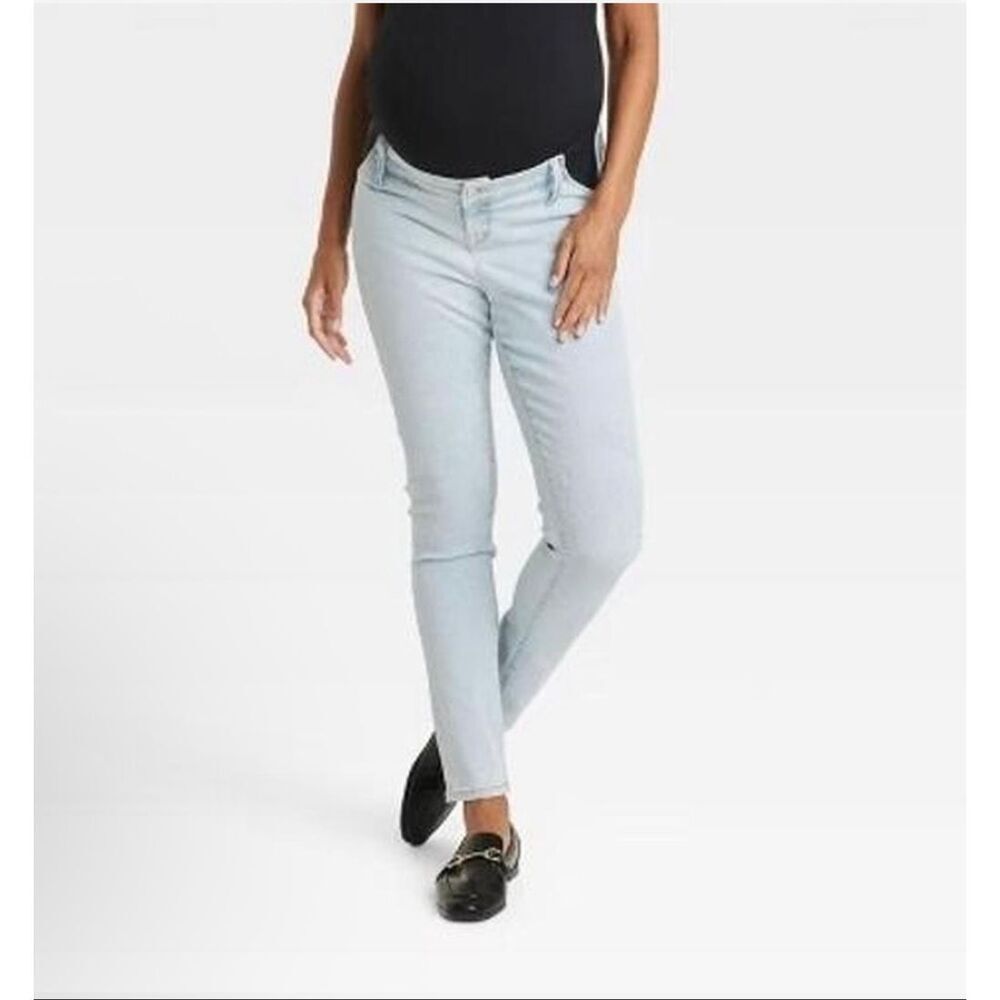 🌸 Ingrid & Isabel Light Wash Maternity Skinny Jeans Size 4 New